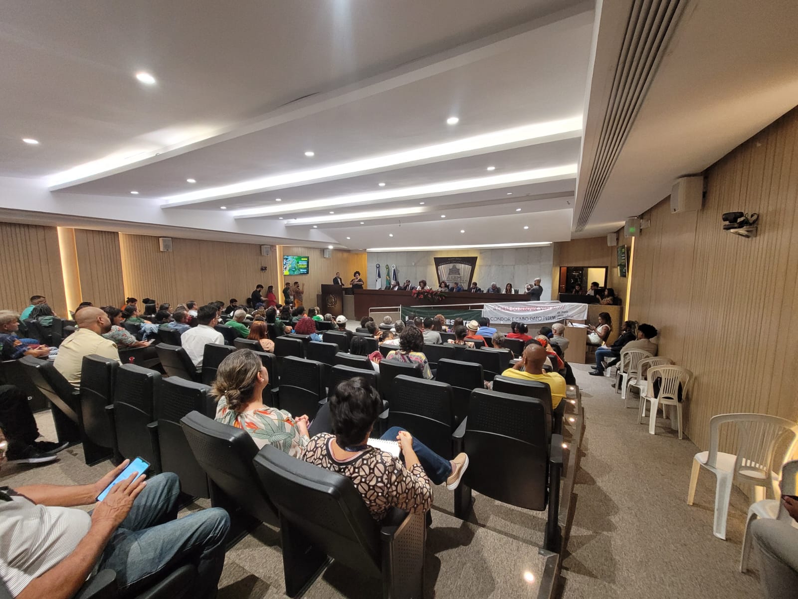 Em audiência pública, CEHAB Garante a conclusão das obras do canal do Fragoso